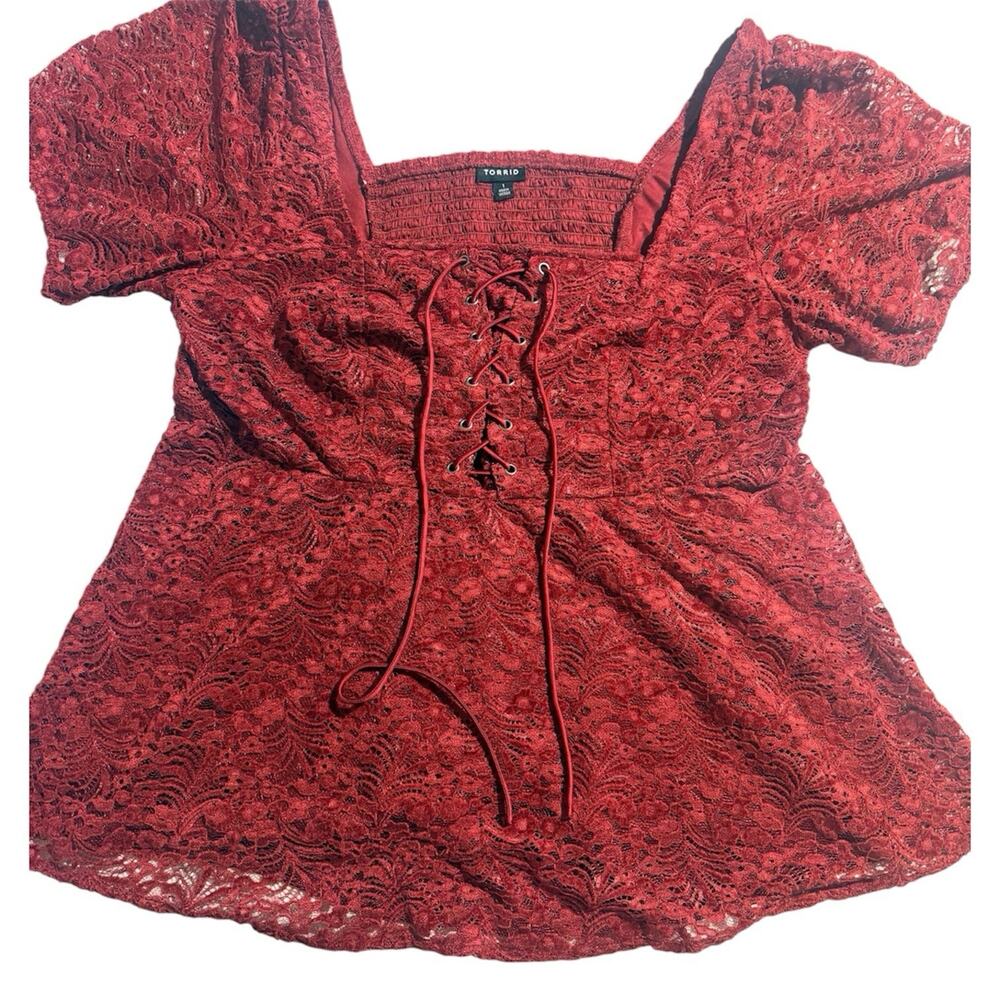 Torrid Size 1 Burgundy Lace Corset Peplum Blouse Gothic Romantic Plus Size